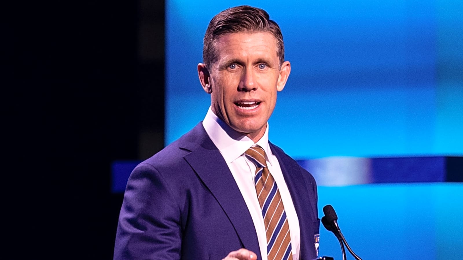 Carl Edwards says Kurt Busch 'paved the way' for him in NASCAR