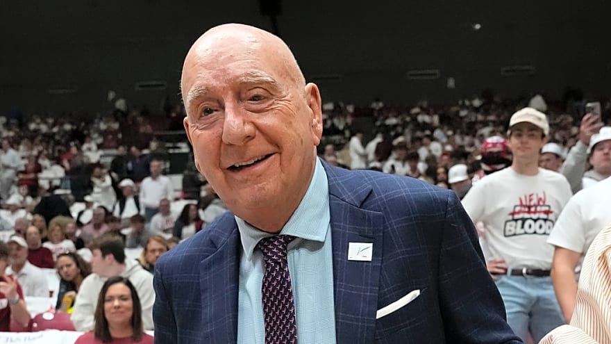 Dick Vitale gets called out for jinxing no-hitter