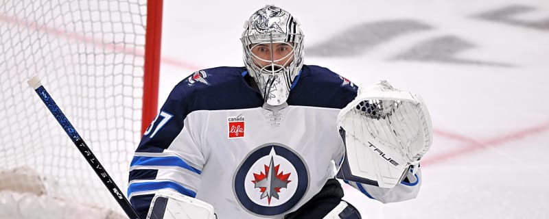 Connor Hellebuyck's MVP win a rarity, but it shouldn't be