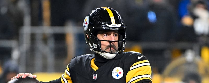 Aaron Rodgers reveals update about contract status with Steelers