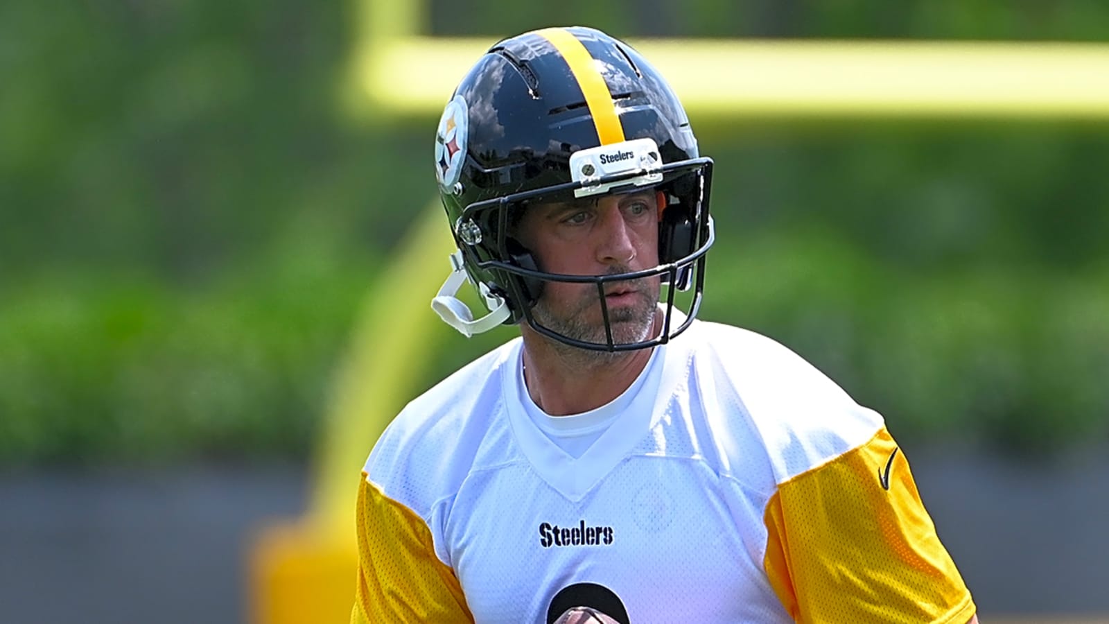 Steelers’ Aaron Rodgers Has Truth Bomb Dropped By Breece Hall