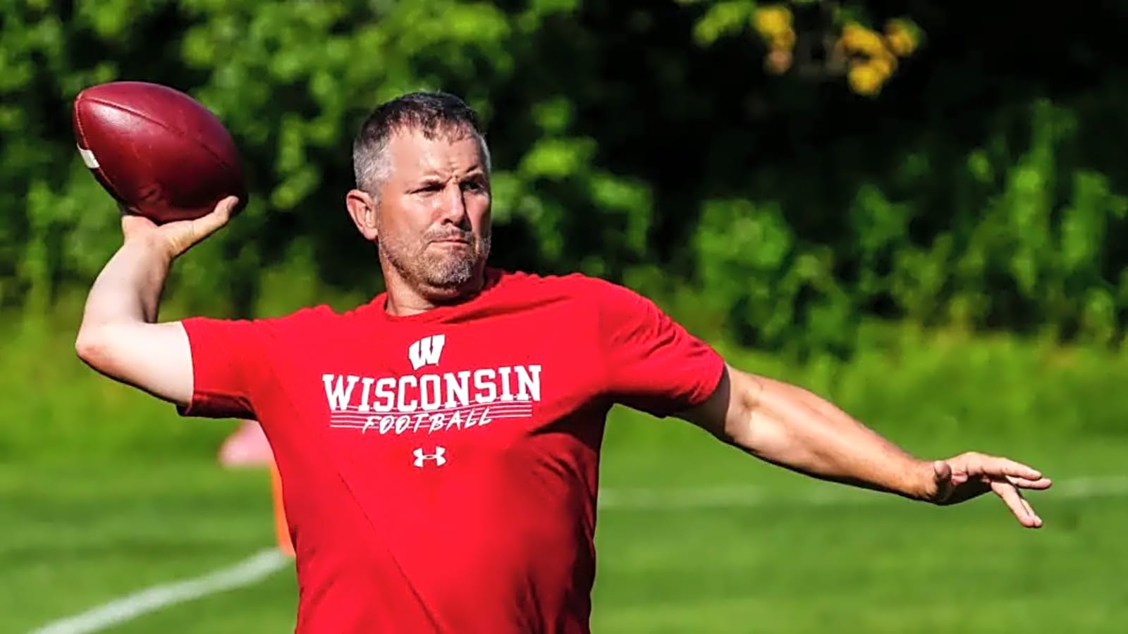 Wisconsin Badgers: 2025 Class Freshman Linebacker Fighting to Earn Early Playing Time