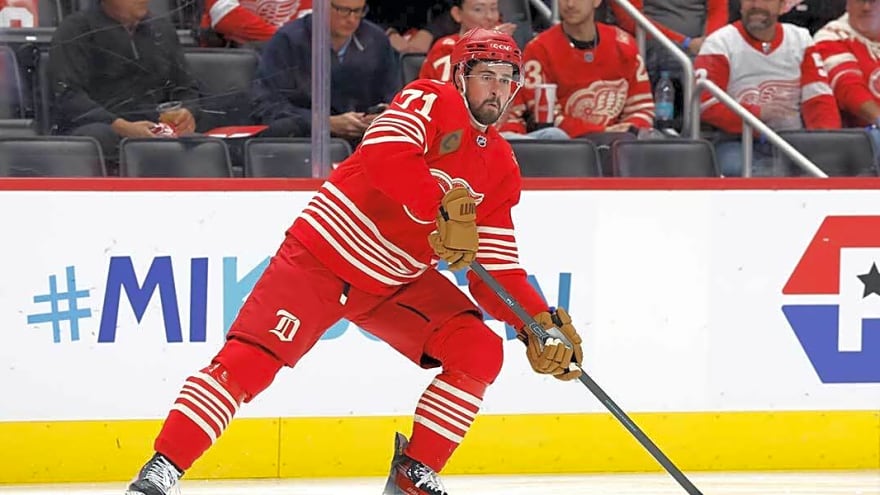 Red Wings’ Dylan Larkin injury return is coming ‘pretty soon’