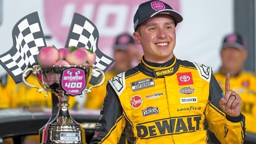 NASCAR Autotrader 400 Odds: Betting favorites for Atlanta spring cup race