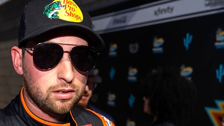Chase Briscoe reveals he didn’t actually shave head, crushes bald community