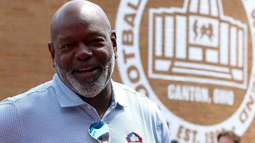 Emmitt Smith ‘absolutely livid’ about Bill Belichick, Robert Kraft Hall of Fame snubs