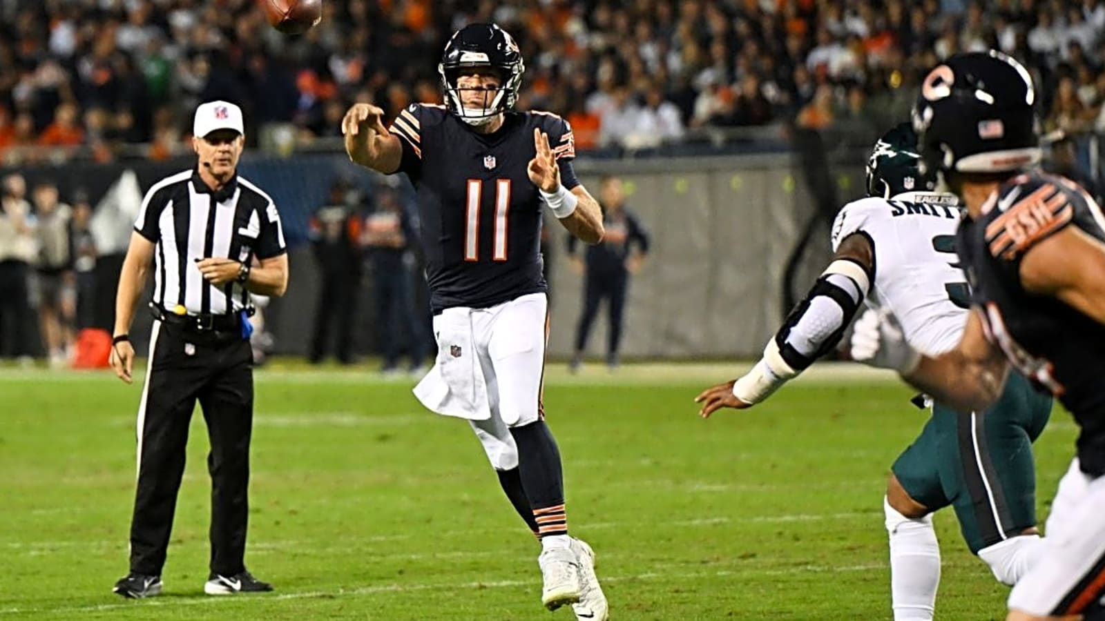 Bears send Case Keenum message after career development