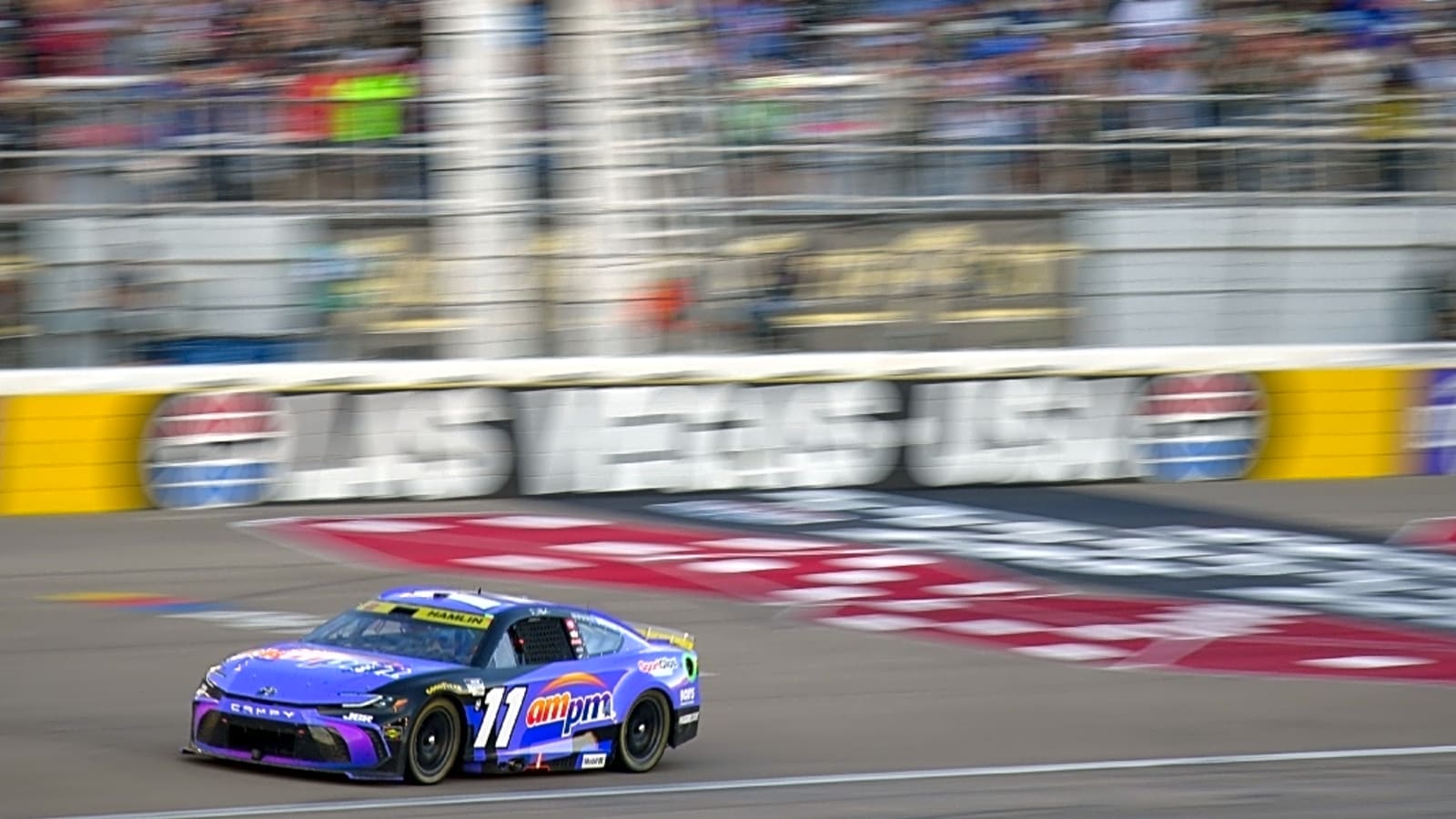 Freddie Kraft, Mike Forde react to emotional Denny Hamlin earning 60th Cup win at Las Vegas