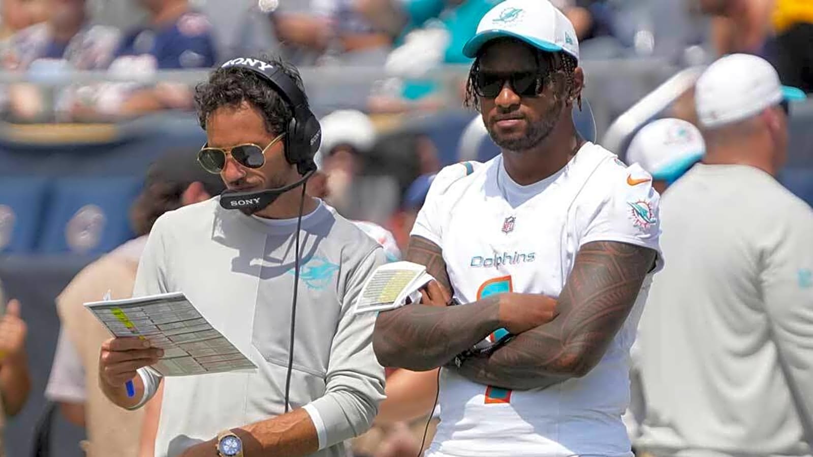 Dolphins rumors: Miami lacking ‘camaraderie and togetherness,’ says insider