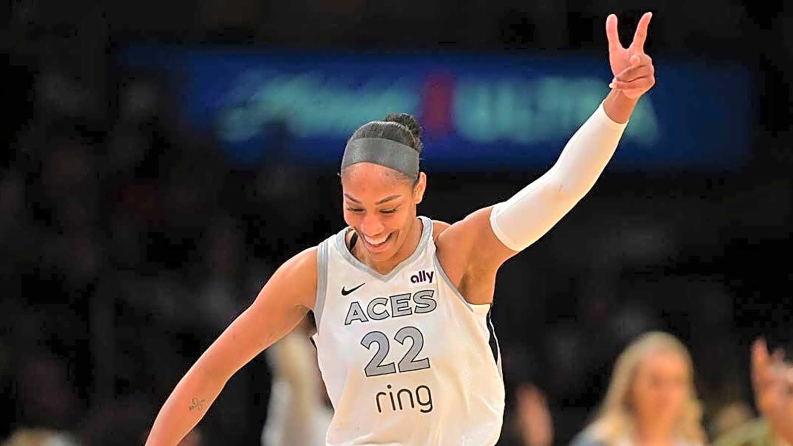 When will WNBA announce MVP award?