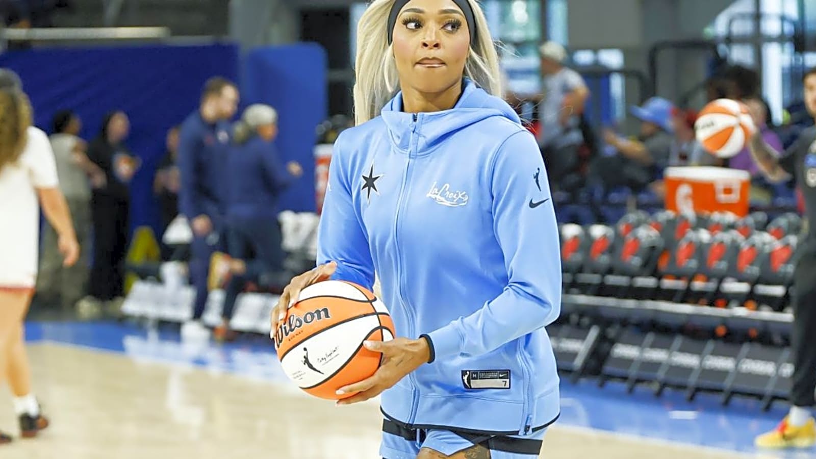 Chicago Sky have unwanted news on DiJonai Carrington