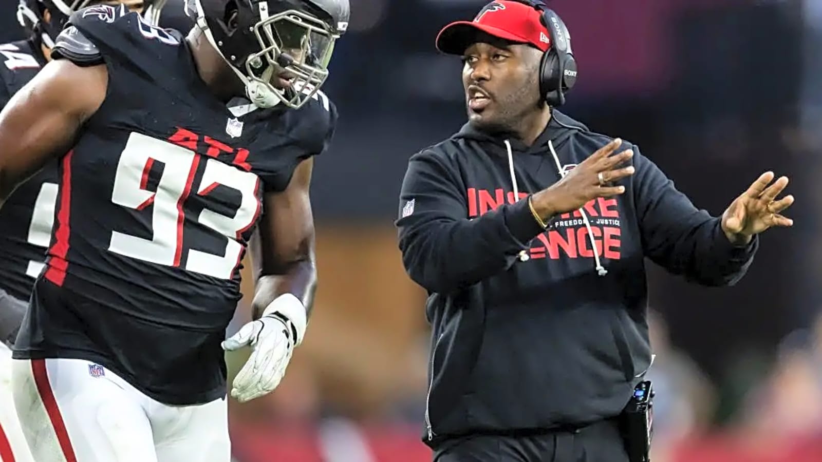 Chicago Bears add depth on defense with veteran lineman