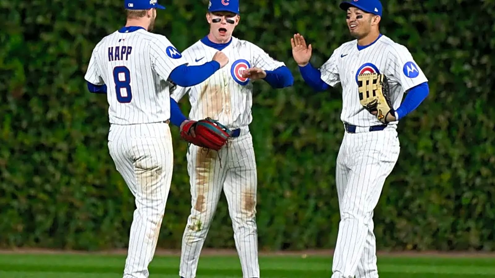 The Chicago Cubs have 6 finalists for Gold Glove award