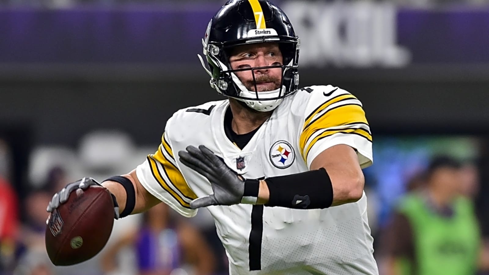 Ben Roethlisberger unleashes controversial Aaron Rodgers, Patrick Mahomes take