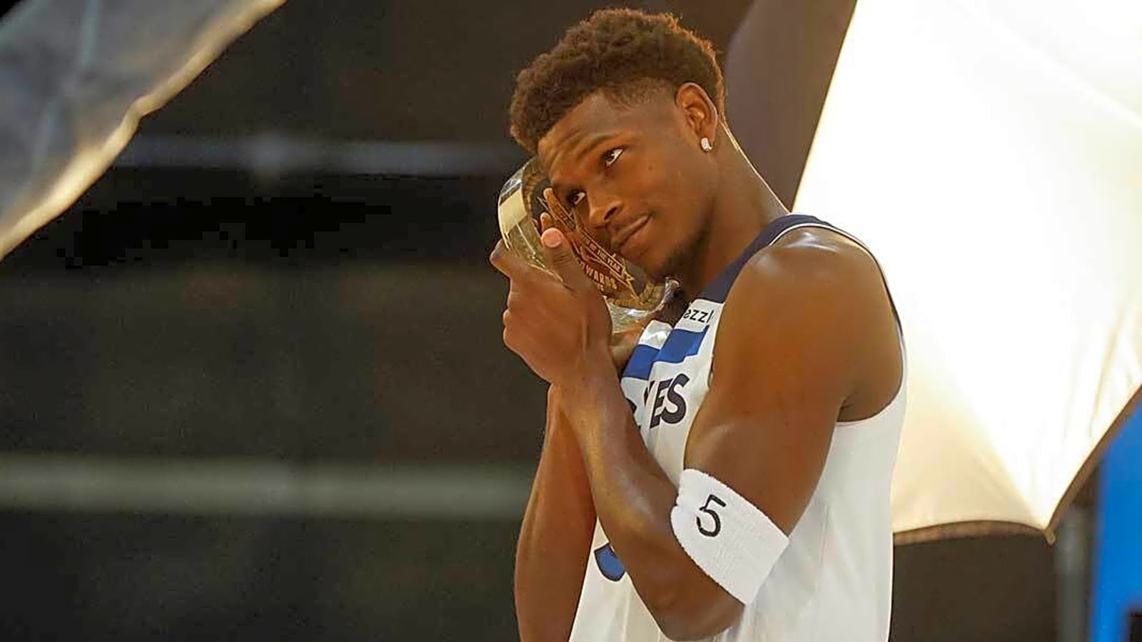 Timberwolves’ Anthony Edwards admits he’s not winning major NBA award