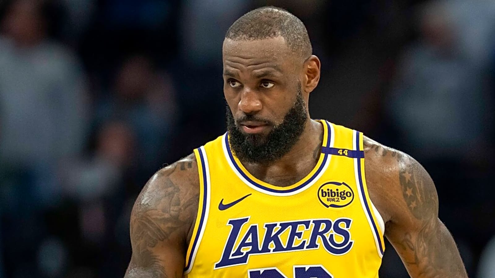 Could Lakers trade LeBron James if they start season slowly?