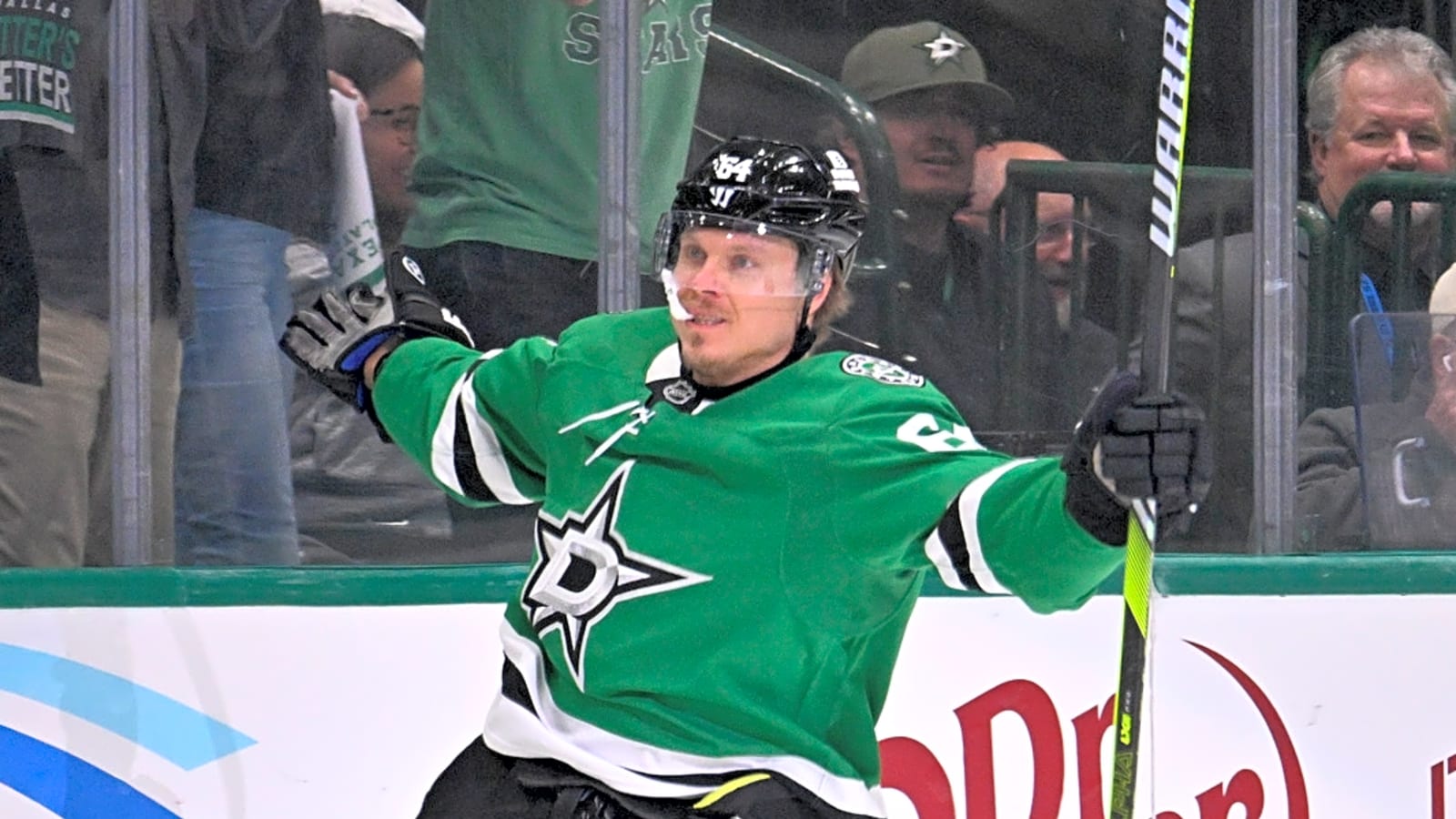Stars' big addition gets hat trick, makes difference in win