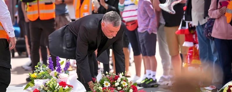 John Aldridge chokes up over Jota as LFCTV airs emotional special