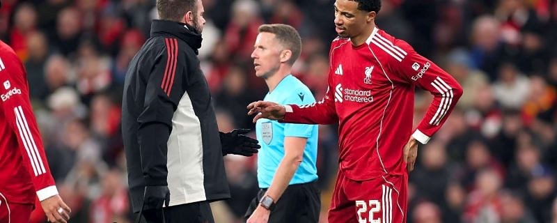 Slot points to Liverpool forward as cause of transition failure against PSV