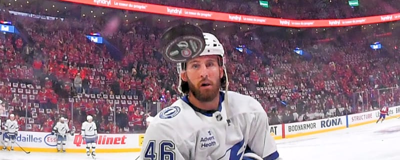 Lightning re-sign Scott Sabourin to one-year, two-way contract