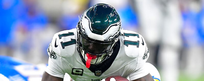 Steve Smith thinks Pats should make this decision about Brown