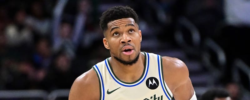 Bucks' Giannis Antetokounmpo surpasses career milestone