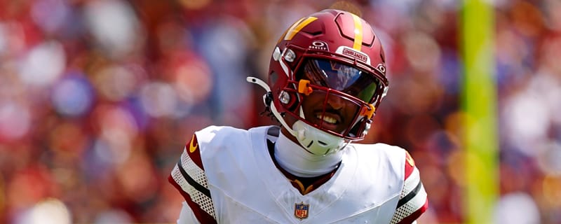 Star Commanders QB is dealing with an injury on his throwing hand