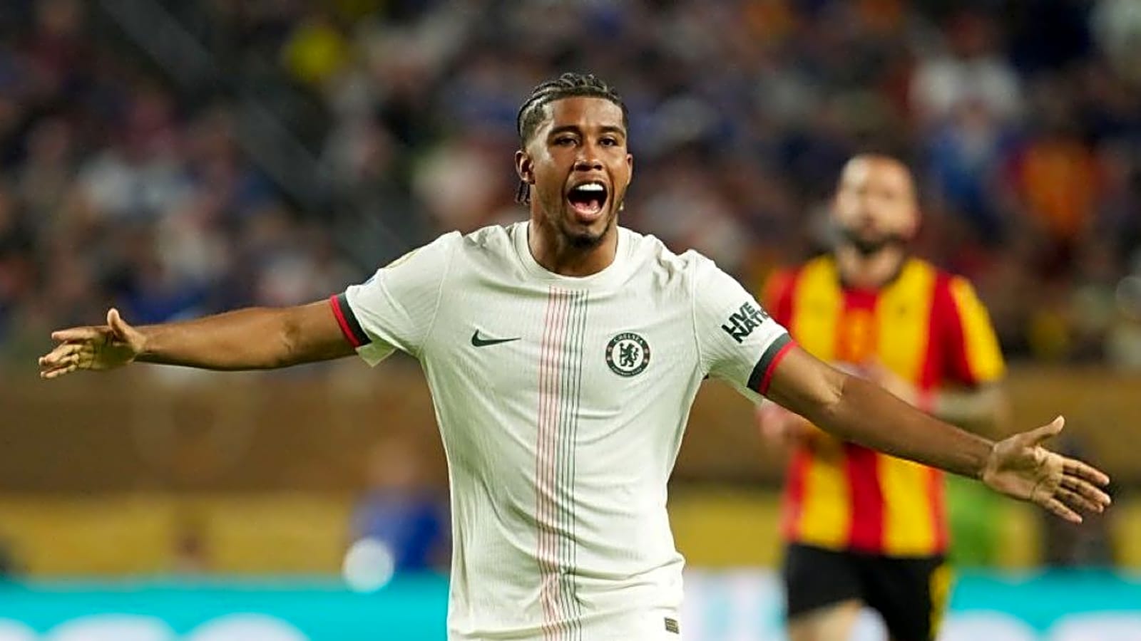 Report: Chelsea set their 'costs' after Inter Milan make enquiry for Andrey Santos
