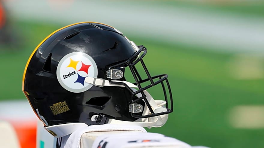 Former Steelers and Chiefs WR Forced to Retire Early Due to Injury Dies at 76
