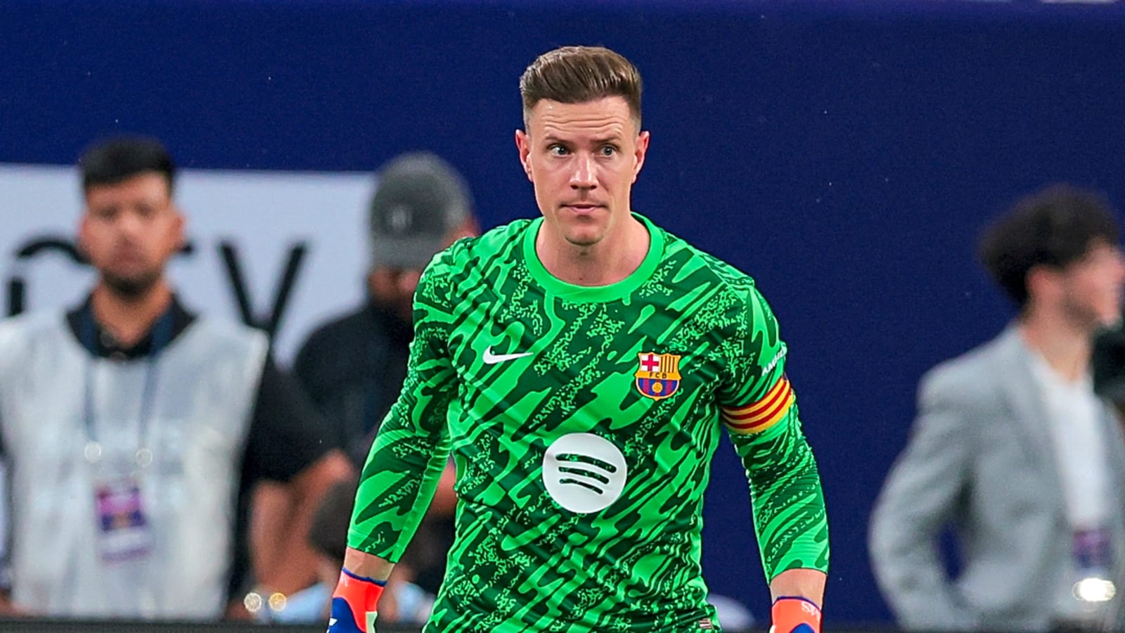 Barcelona shut the door on Manchester United’s interest in veteran defensive star