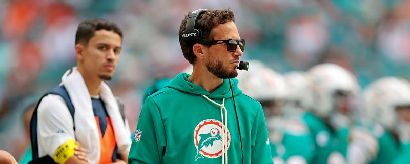 Mike McDaniel contacted by Lions for OC job hours after firing