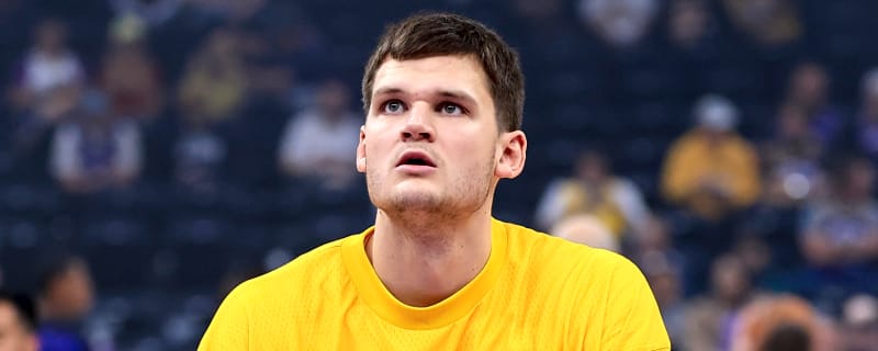 Lakers' Kessler shoulders blame after giving up 136 points to Blazers