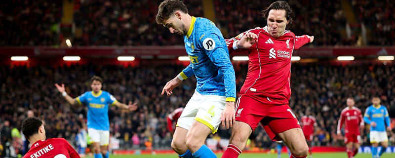 ‘For the moment…’ – Juventus coach issues frank reply to Federico Chiesa transfer speculation