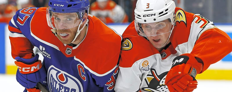  Oilers close gap in Pacific Division with regulation win over Ducks