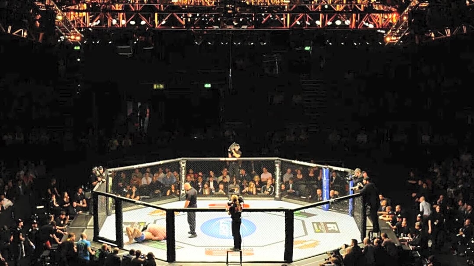 Heavyweight Fighter Hospitalized After Decision Loss at UFC 333