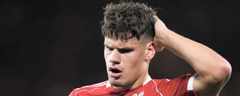 ‘He looks so uncomfortable’ – Stephen Warnock worried by ‘struggling’ Liverpool player v Palace