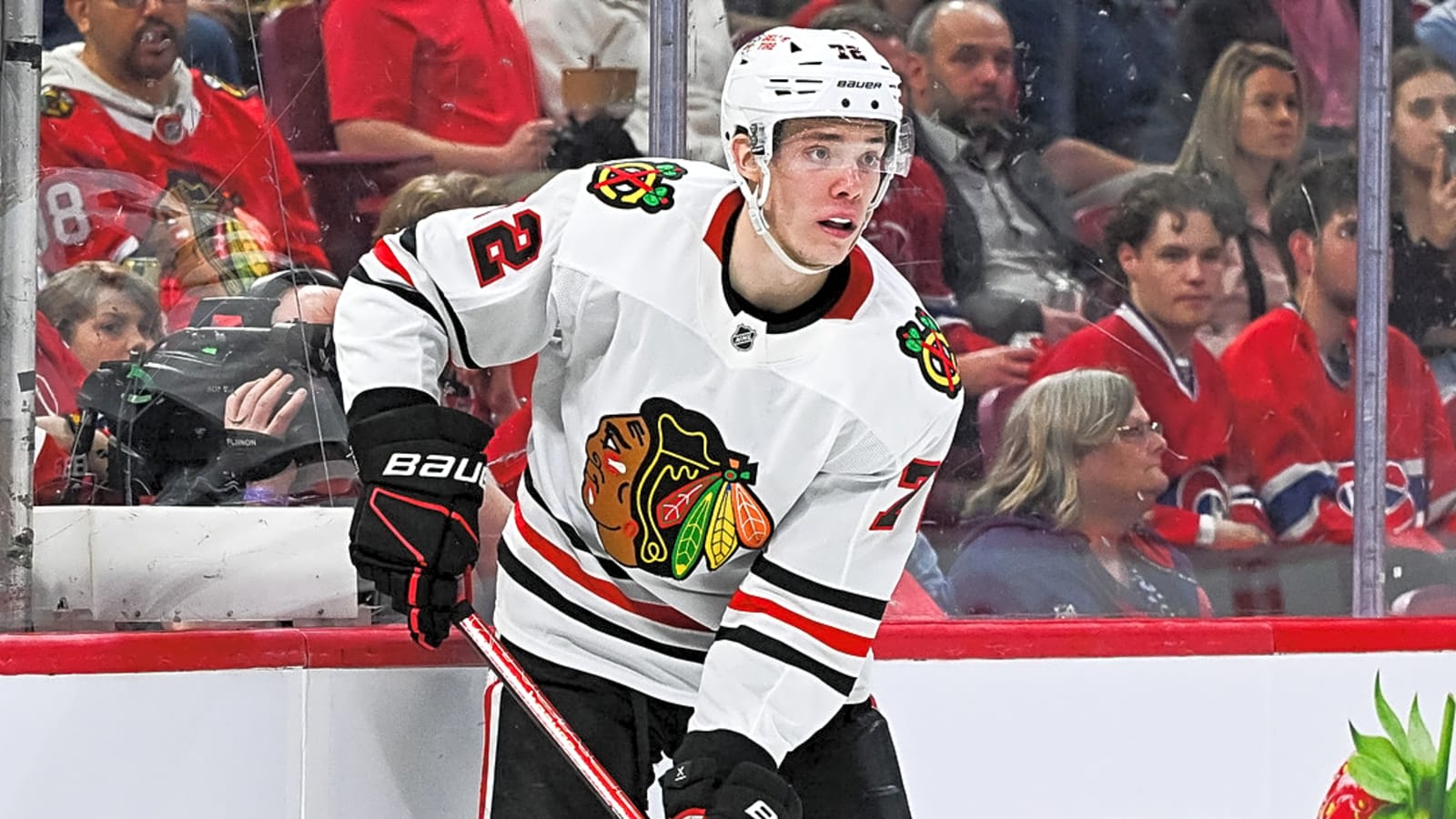 Blackhawks’ Alex Vlasic out day-to-day, hopeful for opening night