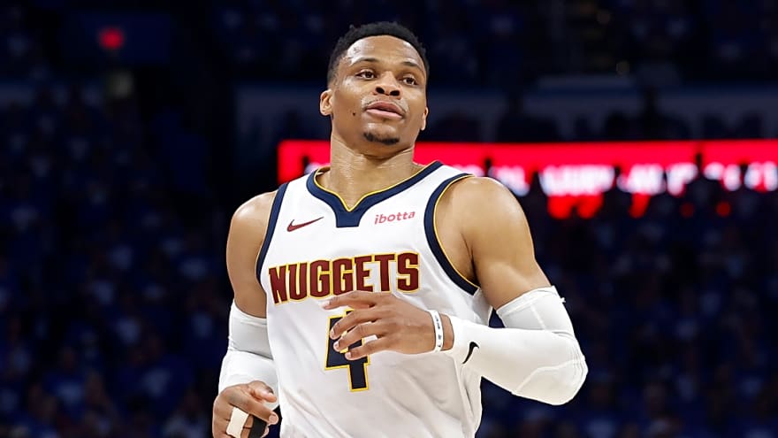 Report: Russell Westbrook may start season unsigned