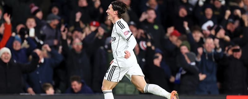 ‘Liverpool could do it’ – Sky pundit suggests Reds may ‘look at’ free transfer for 34-goal wizard