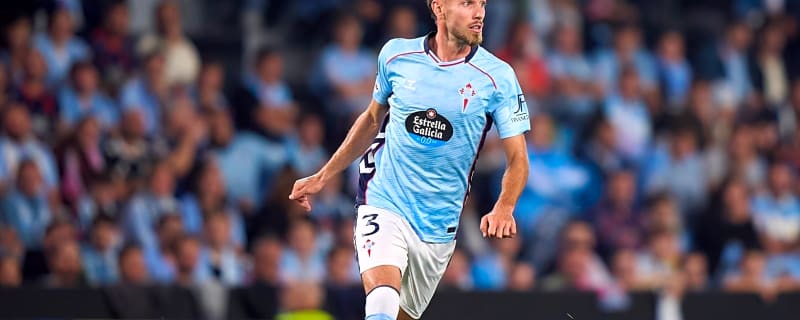 Report: Liverpool eyeing potential free transfer which could resolve recurring issue for Slot