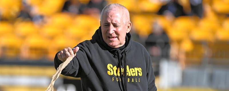 Gum-chomping Steelers coach Danny Smith leaves for Buccaneers
