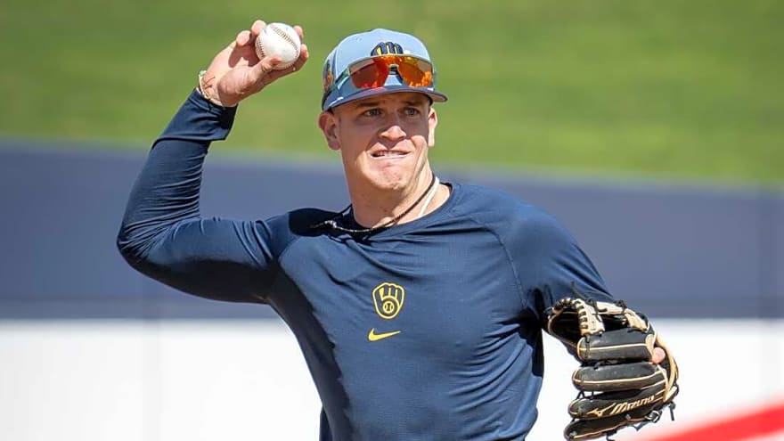 Milwaukee Brewers agree to $50 million contract with Double-A prospect