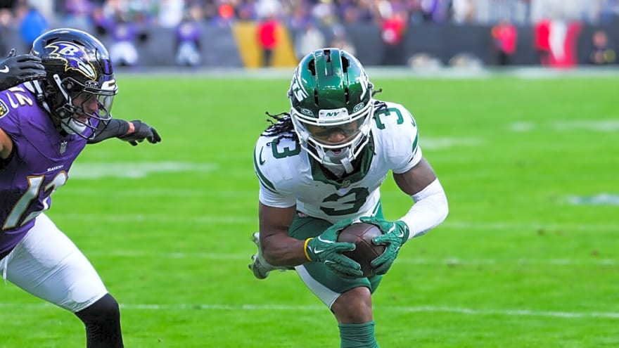 Metchie and Mitchell Flash as Jets Search for Future Firepower