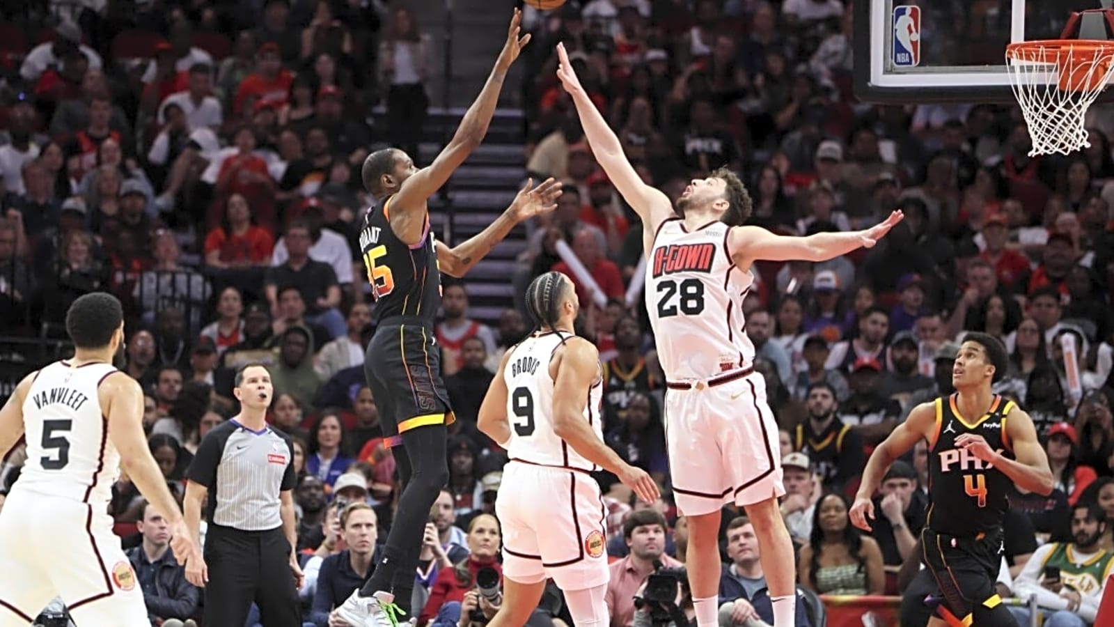 Rockets&#39; All-Star Alperen Sengun Reveals His First Conversation With Kevin Durant: 'I Gave Him Two Weeks To Settle In'
