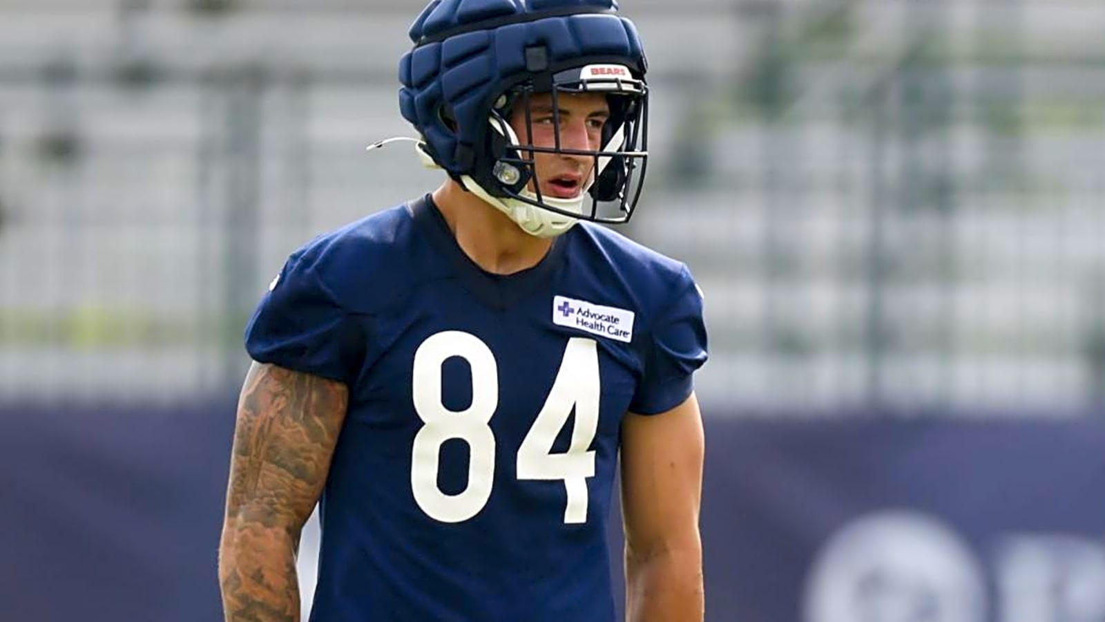 Colston Loveland has wasted no time turning heads after finally hitting the field with the rest of the offense at Bears training camp