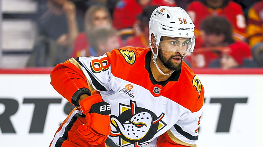 Former Calgary Flames who are still on the 2025 NHL free agent market