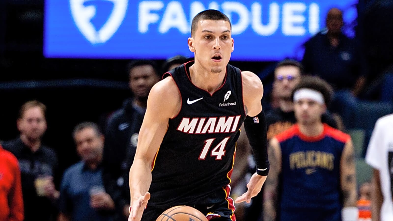 NBA Notes: Mavericks, Dennis Smith Jr, Heat, Tyler Herro, Grizzlies