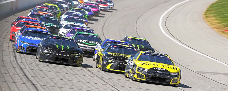 Bizarre restart crash in FireKeepers Casino 400 takes out multiple contenders