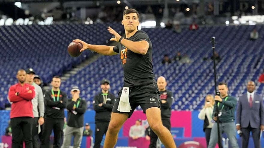 Ex-UConn QB Joe Fagnano signs 3-year deal with Ravens