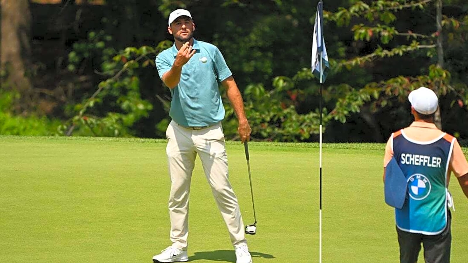 Scottie Scheffler chases down Robert MacIntyre for BMW title